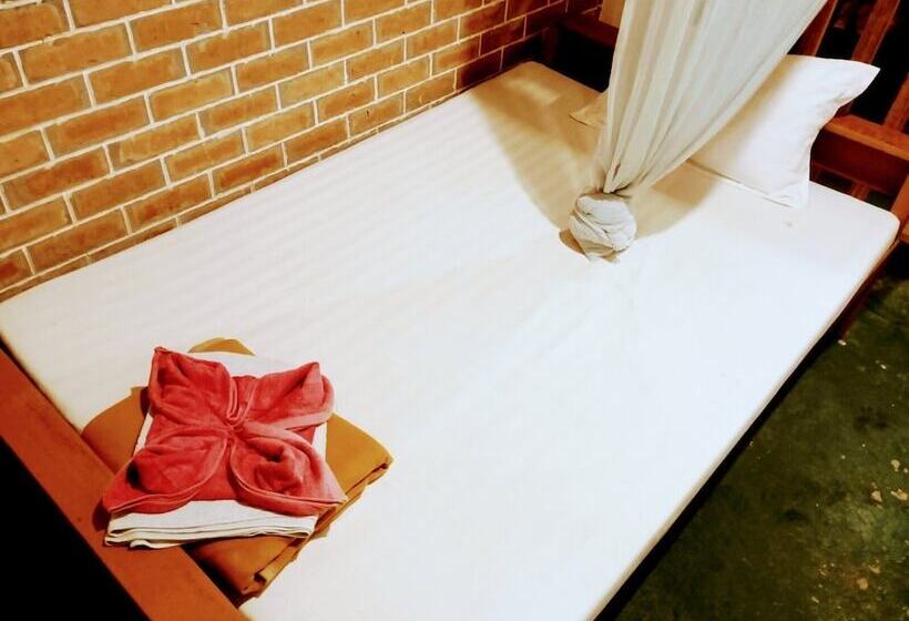 اتاق لوکس یک تخته, Dream House Guest House & Restaurant