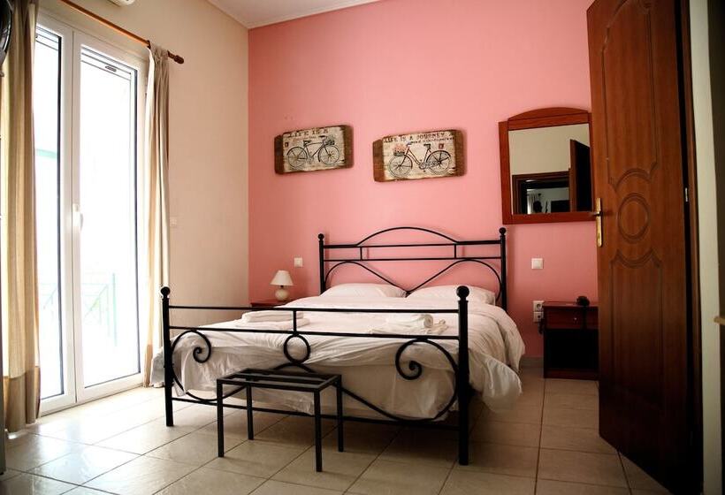 סטודיו עם נוף להרים, Tsertos Apartments