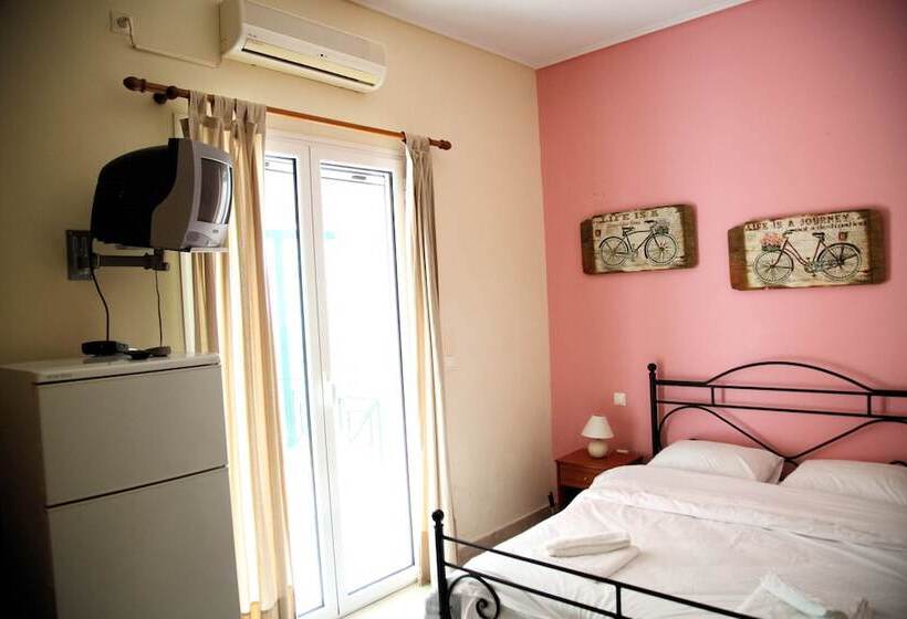 סטודיו עם נוף להרים, Tsertos Apartments