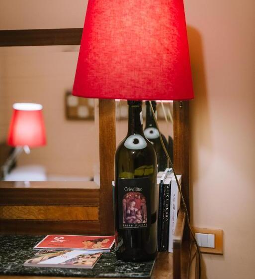 غرفة قياسية فردية, Palazzo Romani Adami