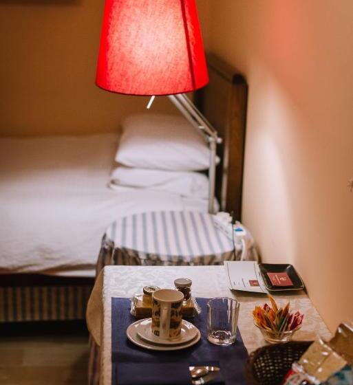 غرفة قياسية فردية, Palazzo Romani Adami