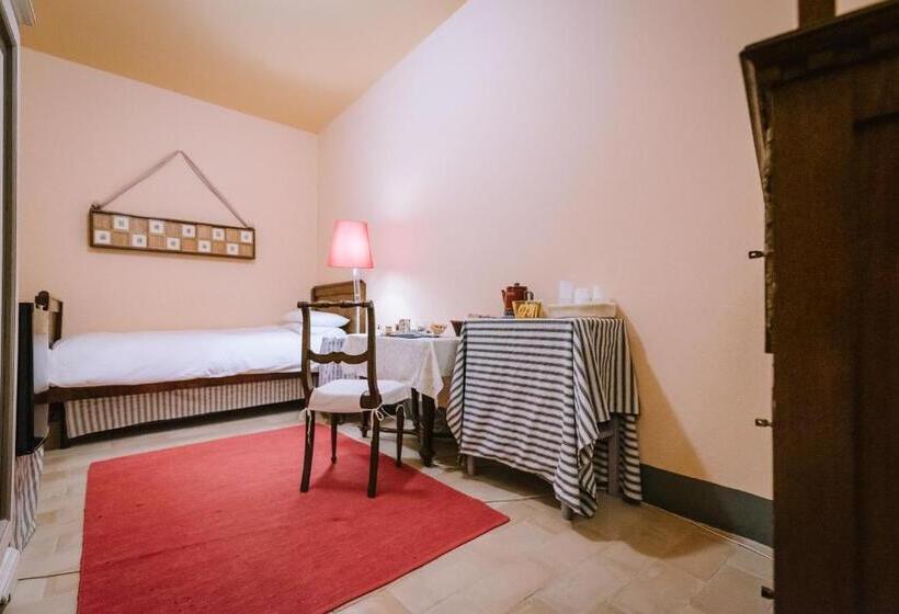 غرفة قياسية فردية, Palazzo Romani Adami