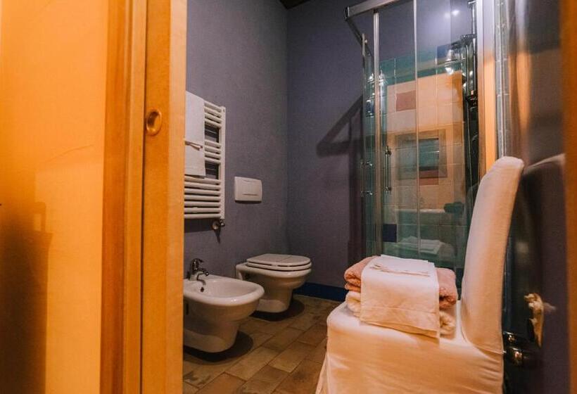 إستوديو قياسى, Palazzo Romani Adami