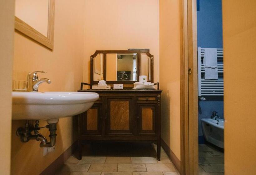 إستوديو قياسى, Palazzo Romani Adami