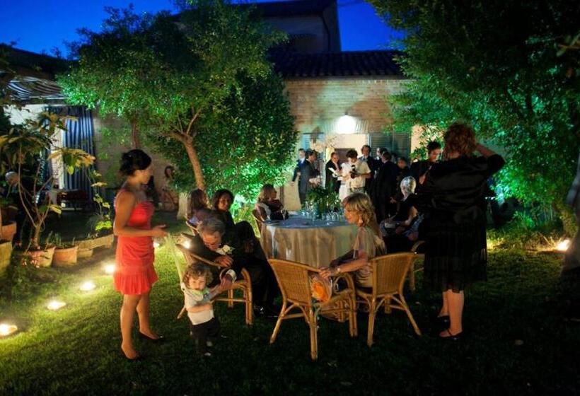 ‫فيلا غرفة نوم واحدة, Palazzo Romani Adami