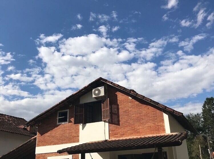 샬레, Aconchegos Ile De France