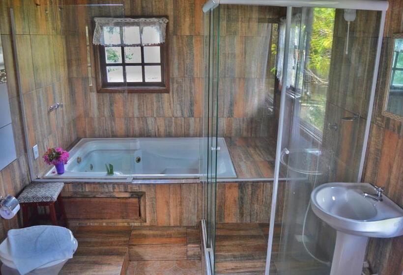 디럭스 자쿠지룸, Aconchegos Ile De France