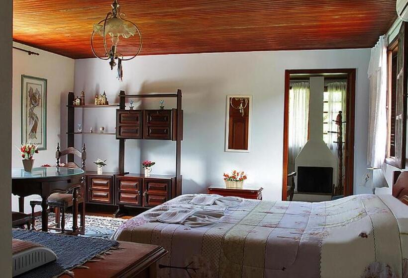 디럭스 자쿠지룸, Aconchegos Ile De France