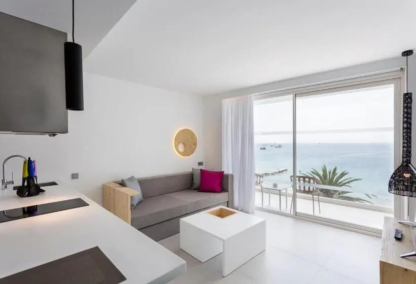 سوییت با چشم‌انداز دریا, One Ibiza Suites
