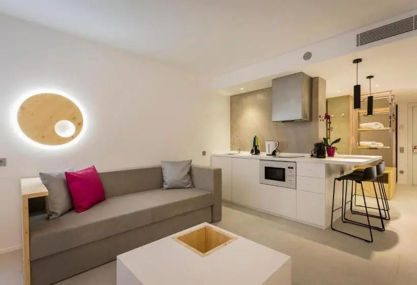 سوئیت جونیور اینتریور, One Ibiza Suites