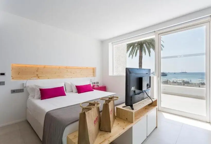 سوئیت پریمیوم, One Ibiza Suites