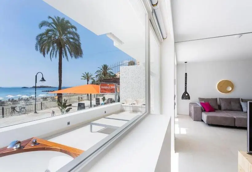 سوئیت پریمیوم, One Ibiza Suites