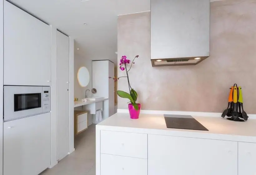 استودیوی استاندارد با چشم‌انداز دریا, One Ibiza Suites