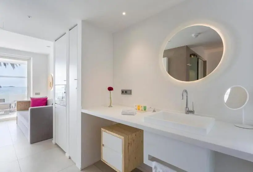 استودیوی استاندارد با چشم‌انداز دریا, One Ibiza Suites