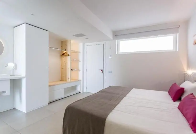 استودیوی استاندارد با چشم‌انداز دریا, One Ibiza Suites