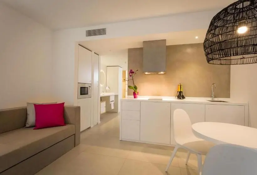 استودیوی استاندارد با چشم‌انداز دریا, One Ibiza Suites