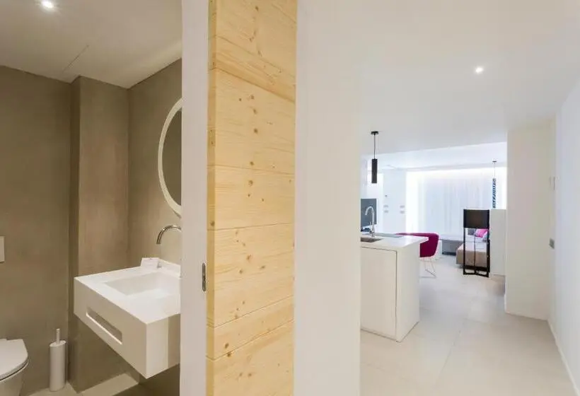 سوئیت پریمیوم, One Ibiza Suites