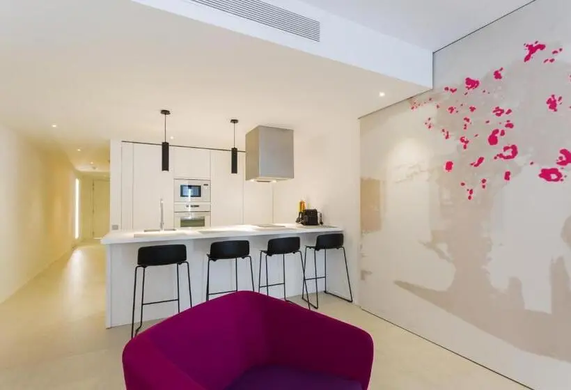 سوئیت پریمیوم, One Ibiza Suites