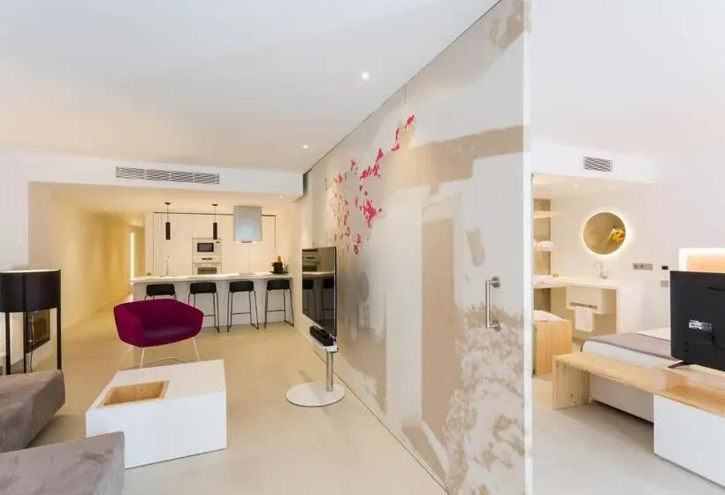 سوئیت پریمیوم, One Ibiza Suites