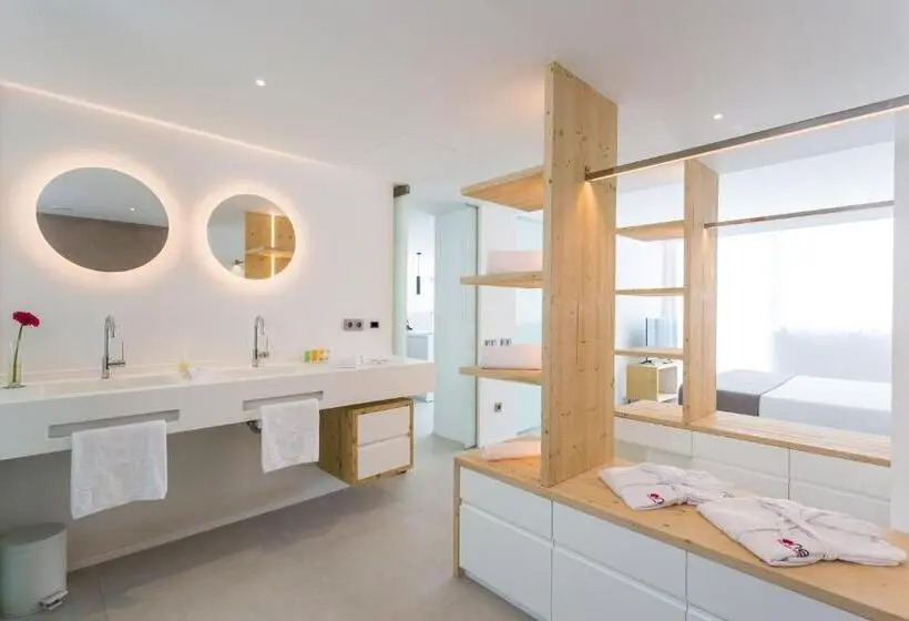 سوییت سوپریور, One Ibiza Suites