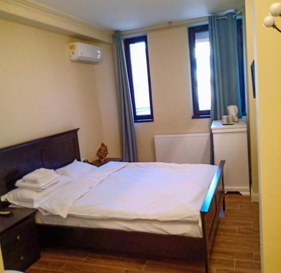 디럭스 룸, Adrys Boutique Villa