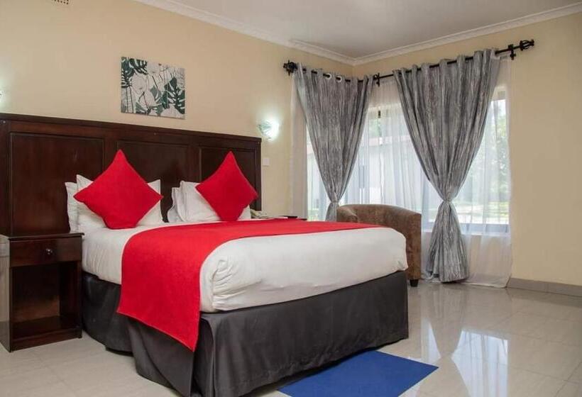 اتاق استاندارد یک نفره, Zambezi Way Lodge