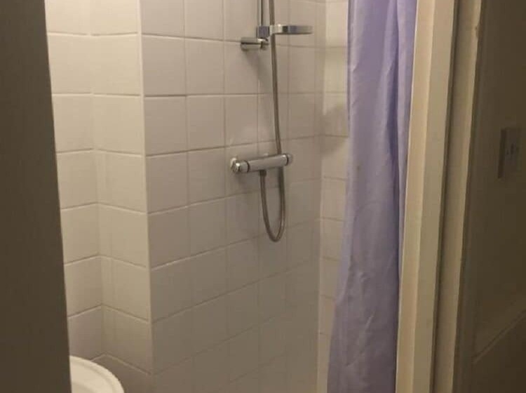 ファミリールーム, Southend Inn