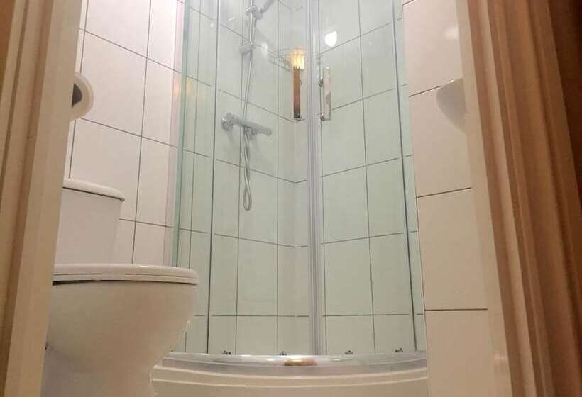 ファミリールーム, Southend Inn