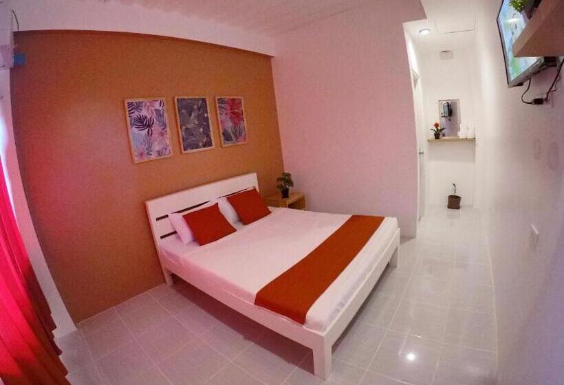 Quarto Estandar, The Biggies Inn