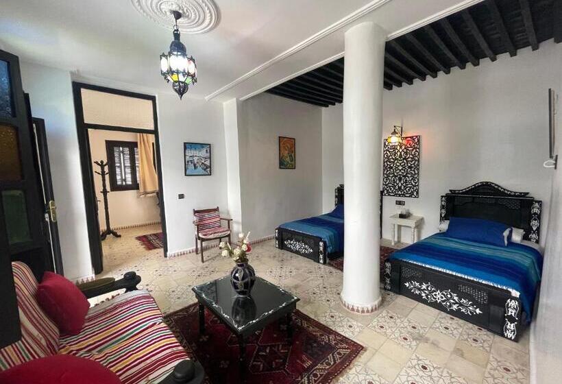 Семейный Номер, Riad Tingis