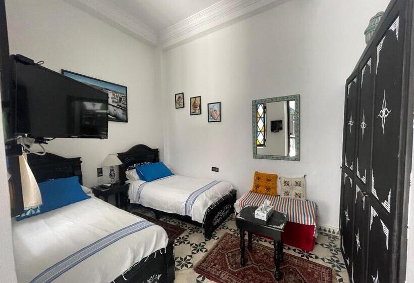 חדר סטנדרט, Riad Tingis