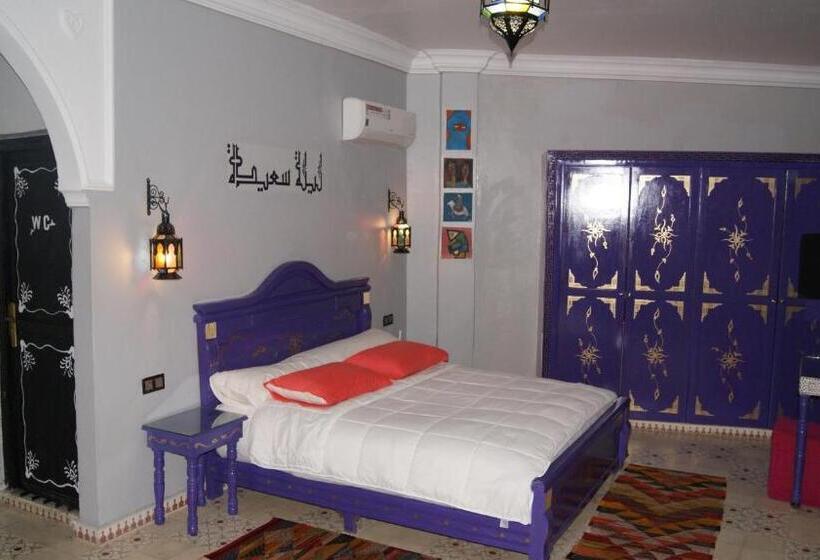 חדר דלוקס, Riad Tingis