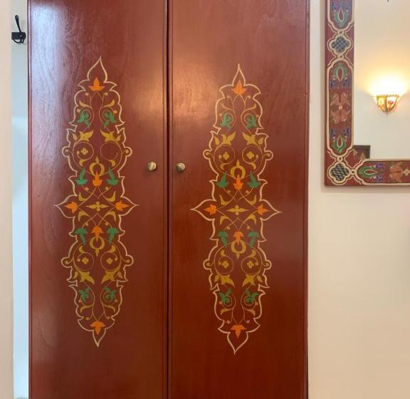 غرفة ديلوكس, Riad Tingis