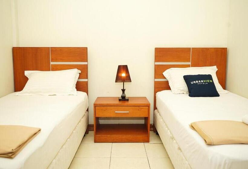 Номер Стандарт, Urbanview Hotel Ratu Elok Syariah Banjarbaru By Reddoorz