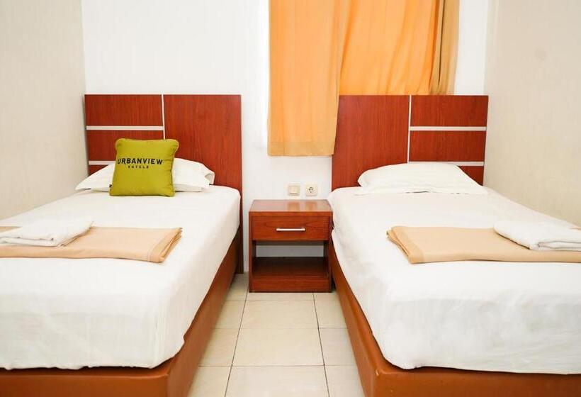 Номер Стандарт, Urbanview Hotel Ratu Elok Syariah Banjarbaru By Reddoorz