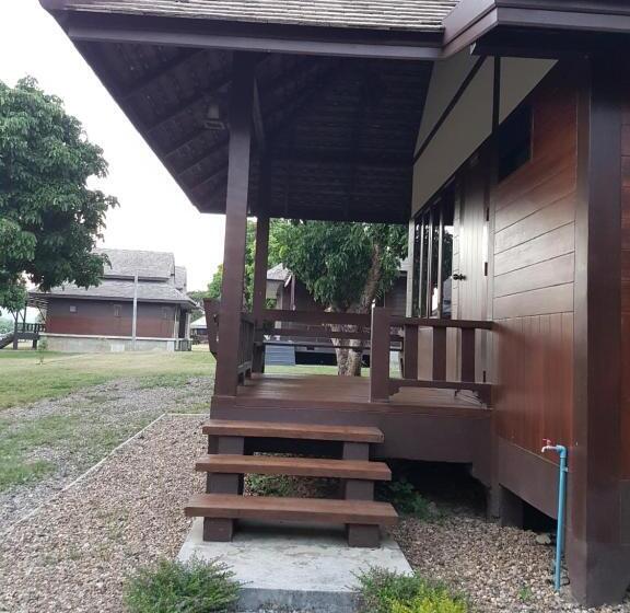 スタンダードルーム, Phutawan Pundao