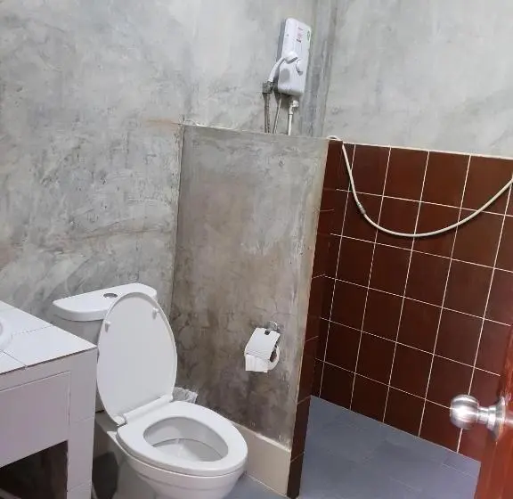 Standard room with outdoor bath, Phutawan Pundao