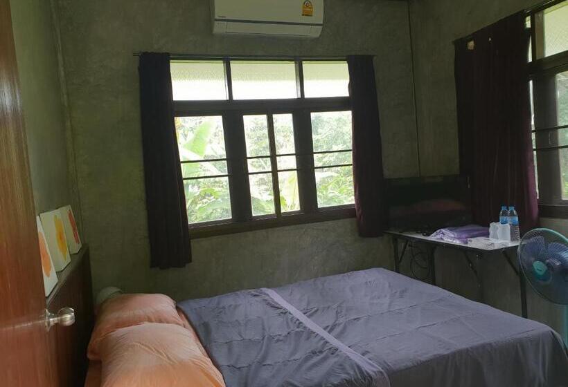 Standard room with outdoor bath, Phutawan Pundao