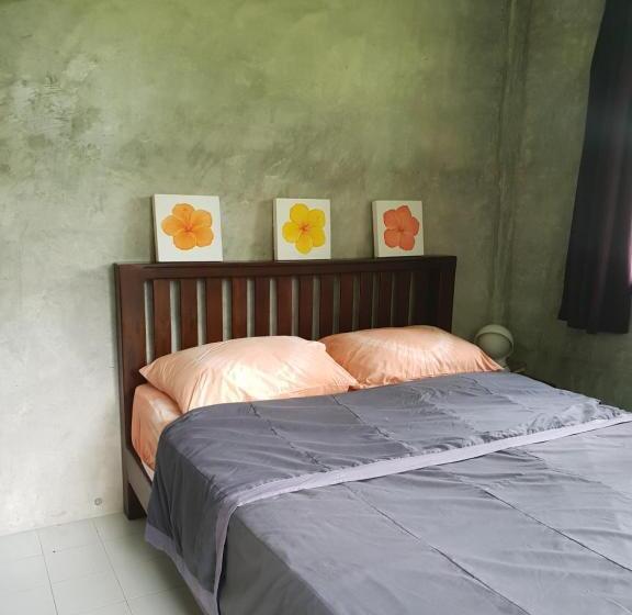 Standard room with outdoor bath, Phutawan Pundao