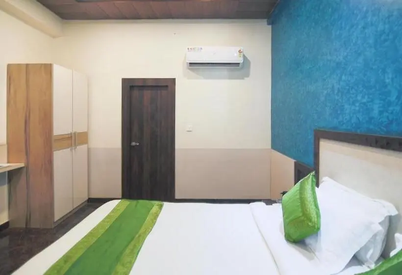 デラックスルーム, Yashogopal Resortico