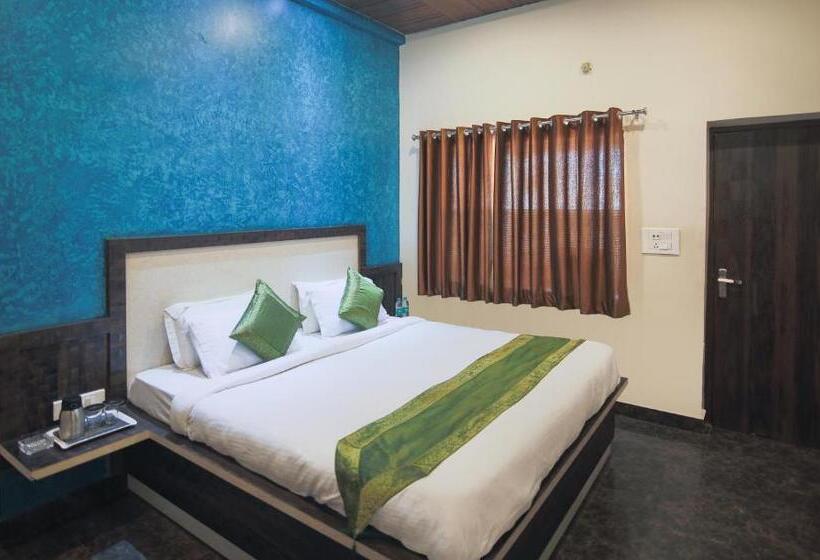 Номер Deluxe, Yashogopal Resortico