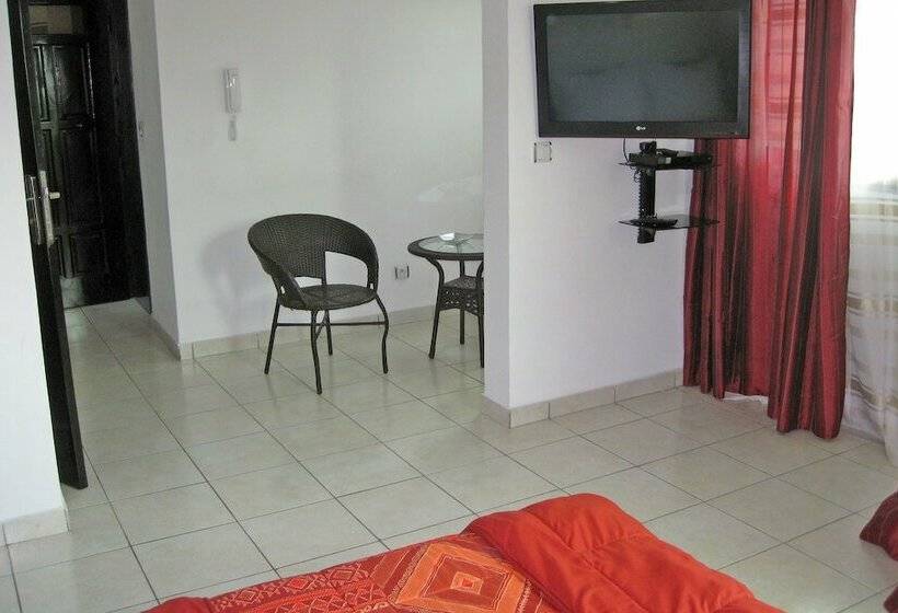 استودیو کامفورت, Résidence Emeraude