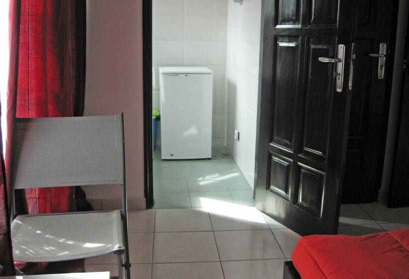 استودیو کامفورت, Résidence Emeraude