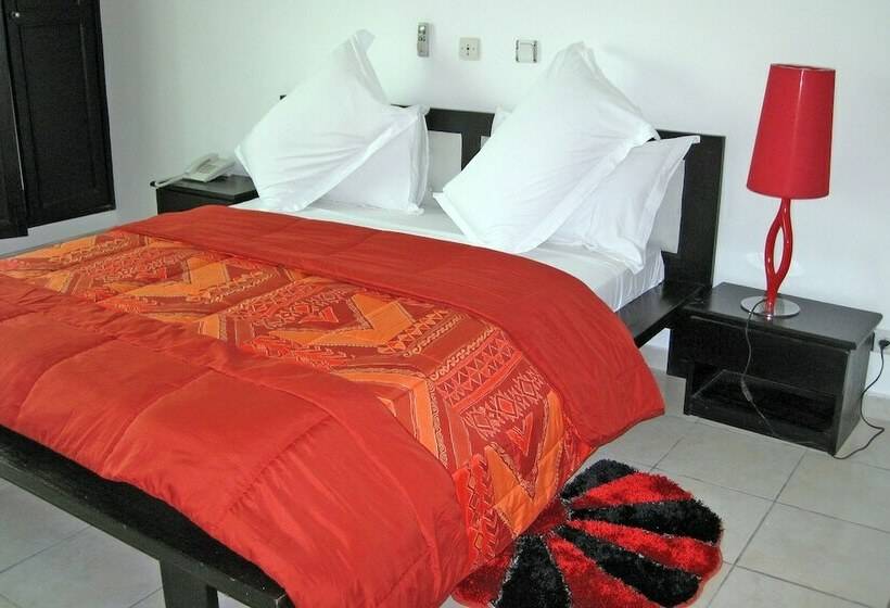 آپارتمان کامفورت 3 خوابه, Résidence Emeraude