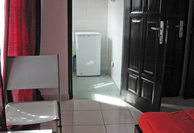 استودیو کامفورت, Résidence Emeraude