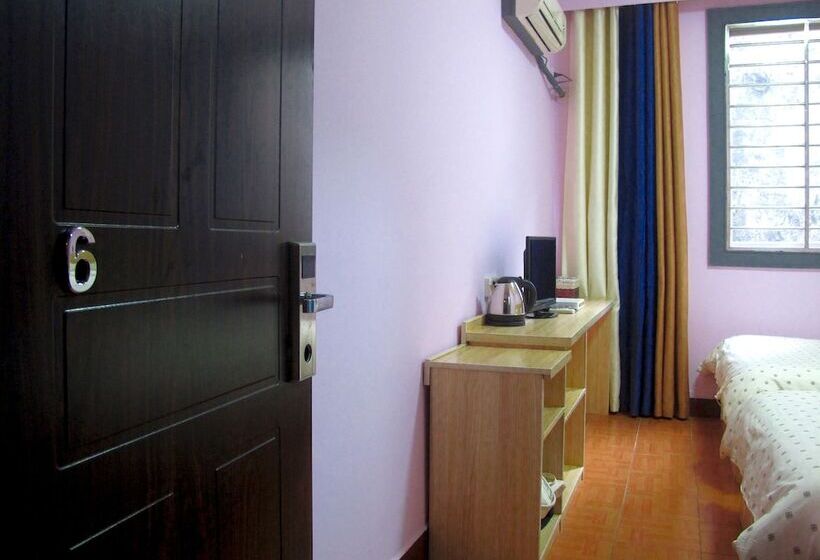 חדר סטנדרט, 8 Spaces