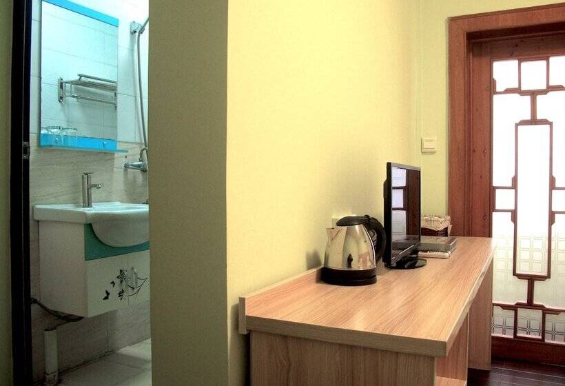 חדר סטנדרט, 8 Spaces