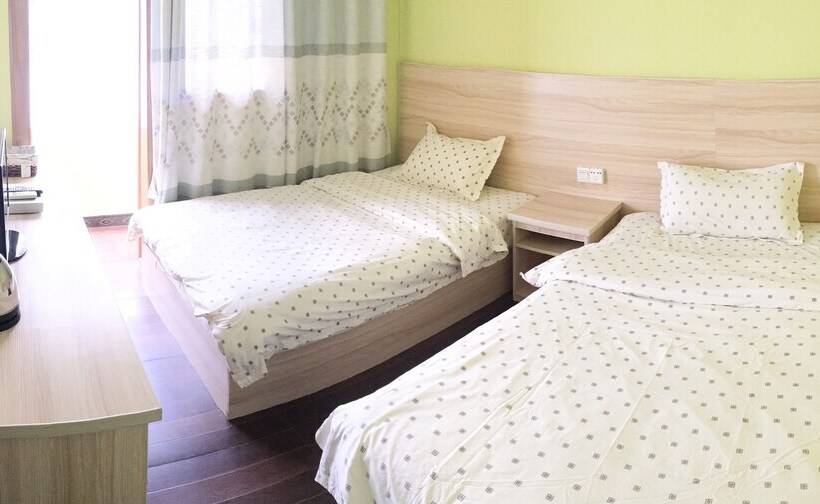 חדר סטנדרט, 8 Spaces