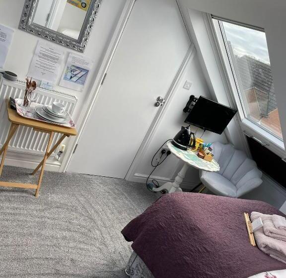 غرفة ديلوكس فردية, Redwing Rise