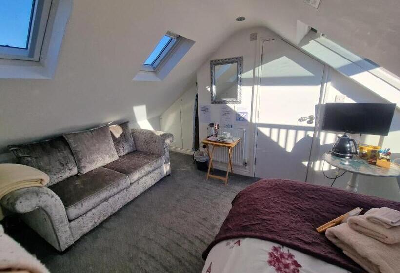 غرفة ديلوكس فردية, Redwing Rise